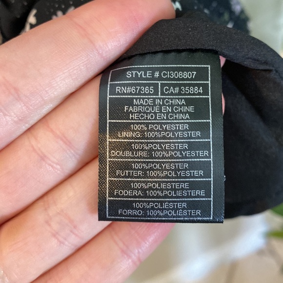 Cupcakes & Cashmere Flirty Lida Floral Dress | size 6 - Picture 9 of 9